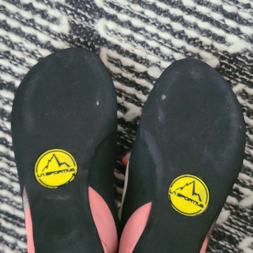 La Sportiva Women's Pink, Gray, Black Climbing Shoes - Picture 2 of 7